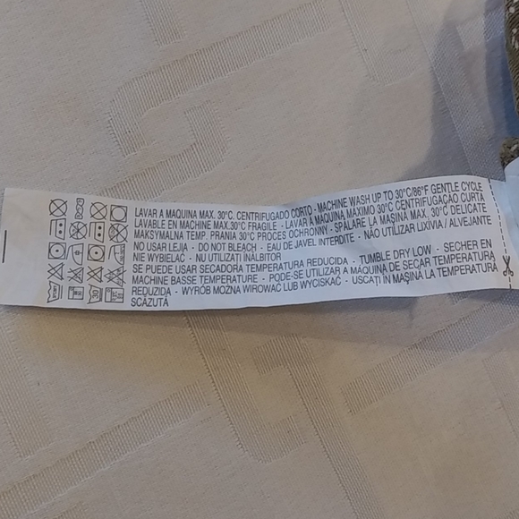 Zara Olive Green Belted Shorts with White Flowers - Picture 9 of 10